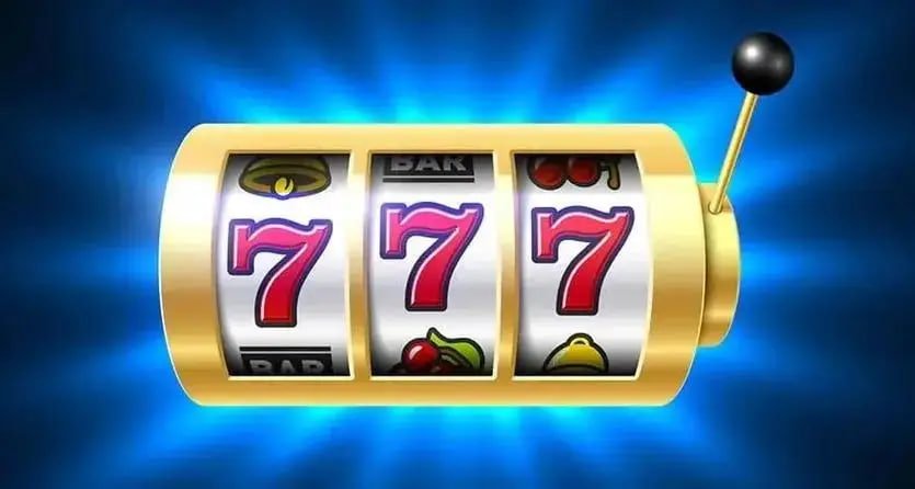 Tampilan aplikasi q200m yang bisa diunduh untuk Android dan iOS